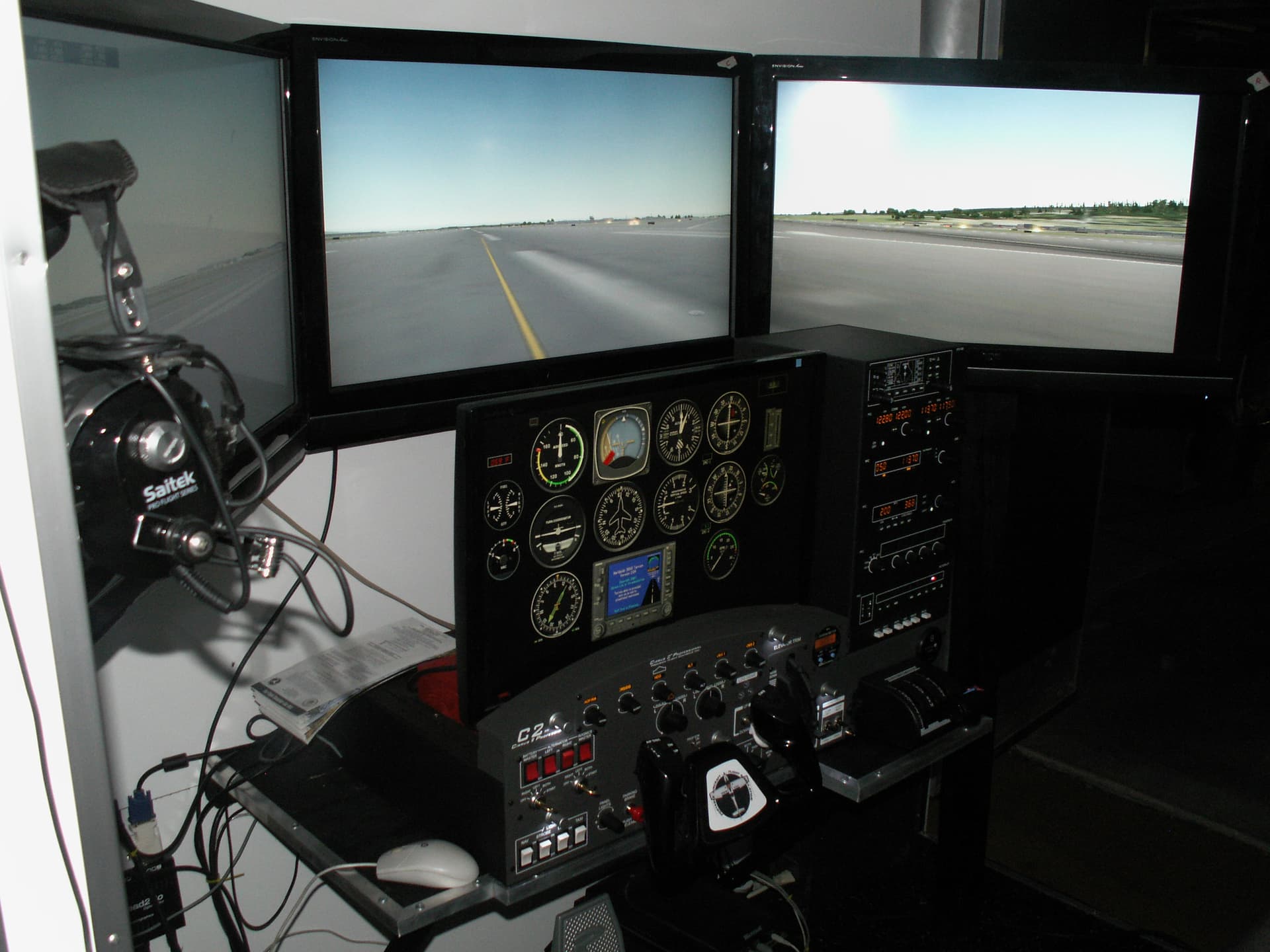 DIY Flight Sims  How to Build a Home Flight Simulator