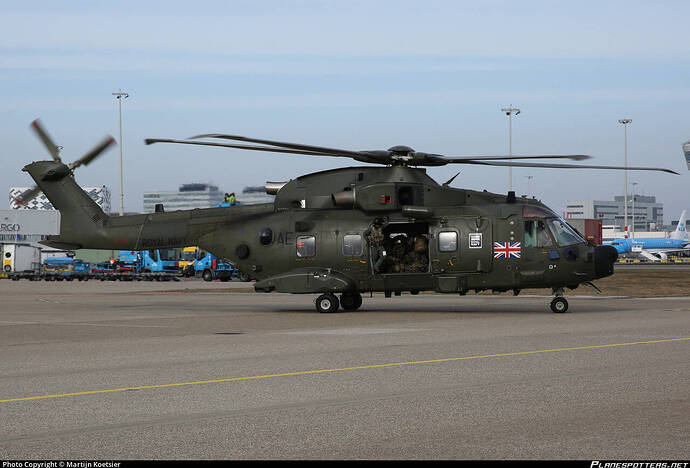 zj998-royal-air-force-agustawestland-eh-101-merlin-hc3a-model-512_PlanespottersNet_822277_6d487b9b2f_o