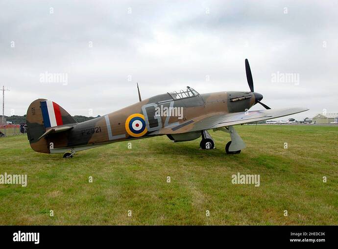 hawker-hurricane-mk-1-p2921-parcheggiato-in-erba-al-biggin-hill-airshow-2hedc3k