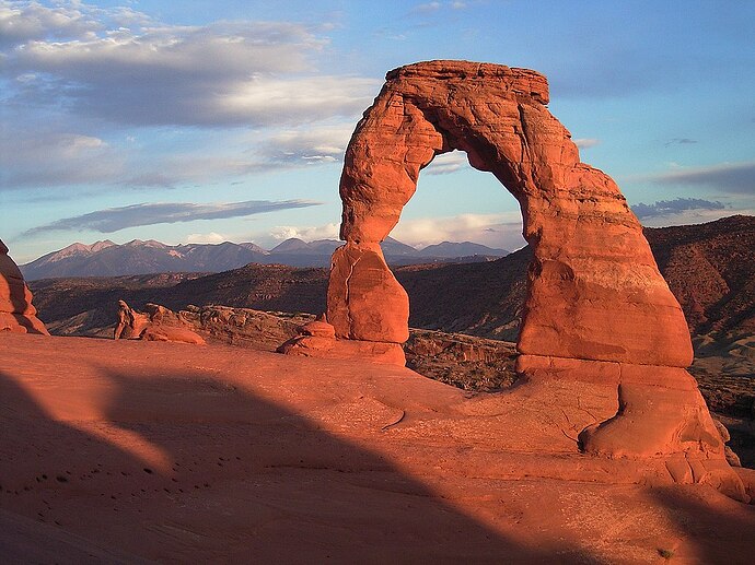 Delicate_arch_sunset