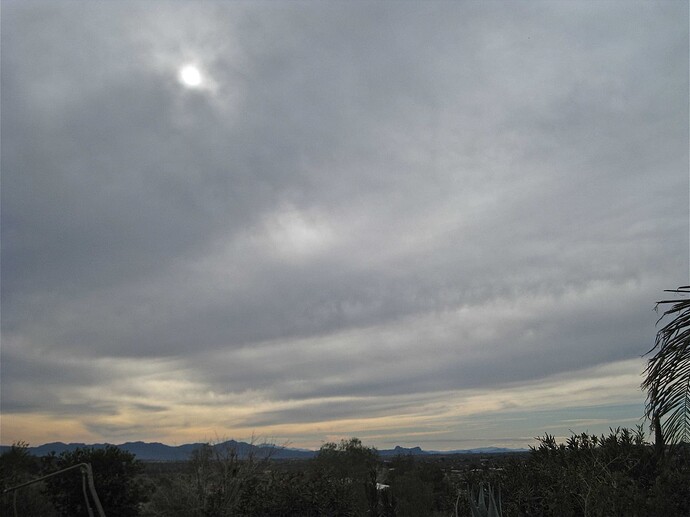 5733_main_altostratus-translucidus-undulatus-with-virga_clouds