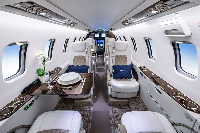 Skyservice-Charter-Fleet-LightJet-Learjet-75-3-Interior-LongCabin-View
