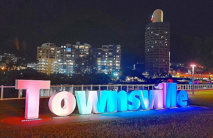 800px-Townsville_Sign_at_night