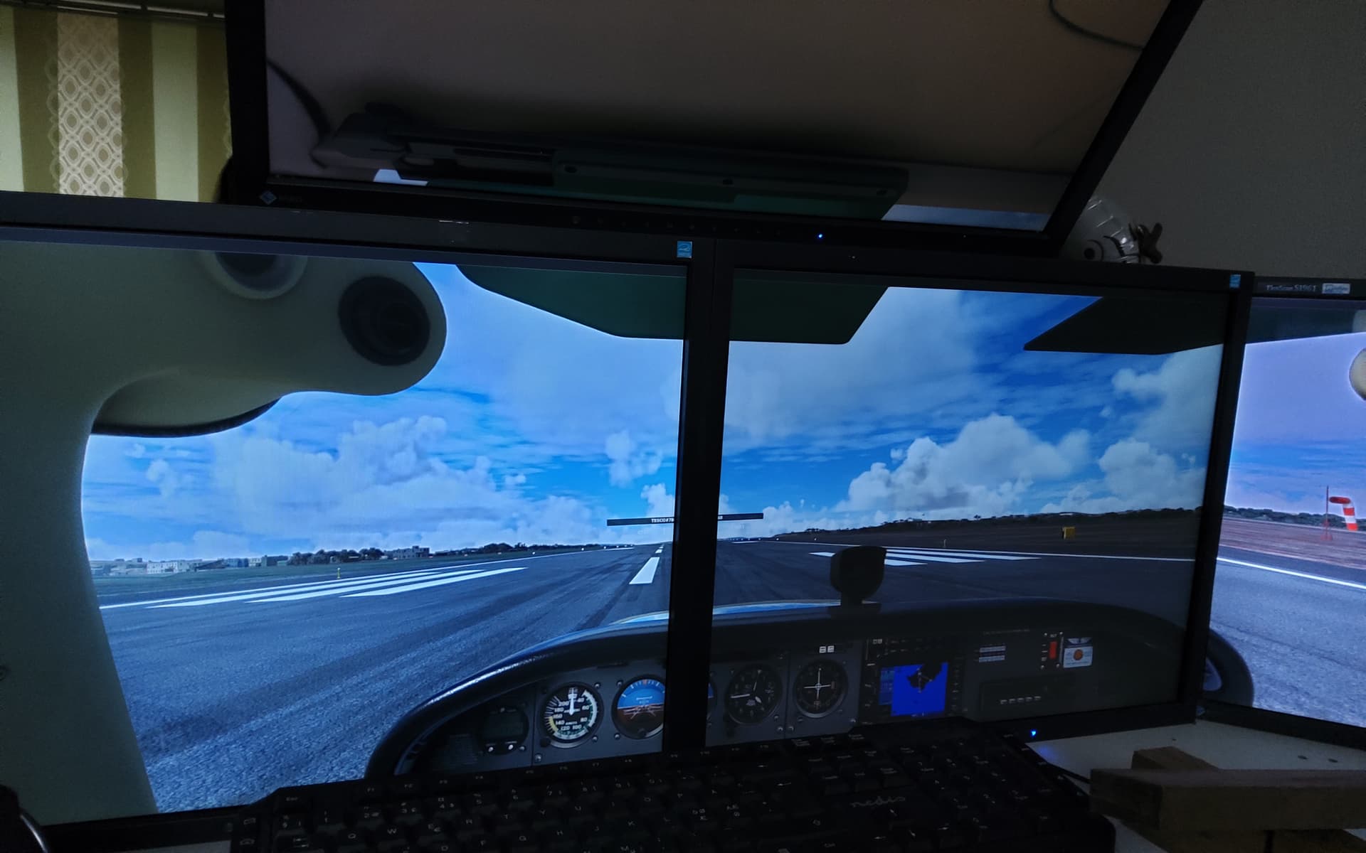 hide-cockpit-panel-and-or-aircraft-253-by-parorng-wishlist