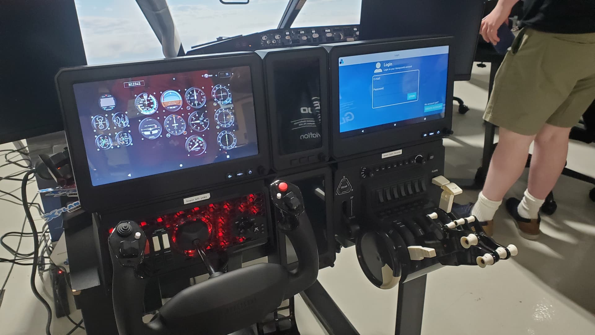 Honeycomb Aeronautical Charlie rudder pedals - Hardware & Peripherals -  Microsoft Flight Simulator Forums