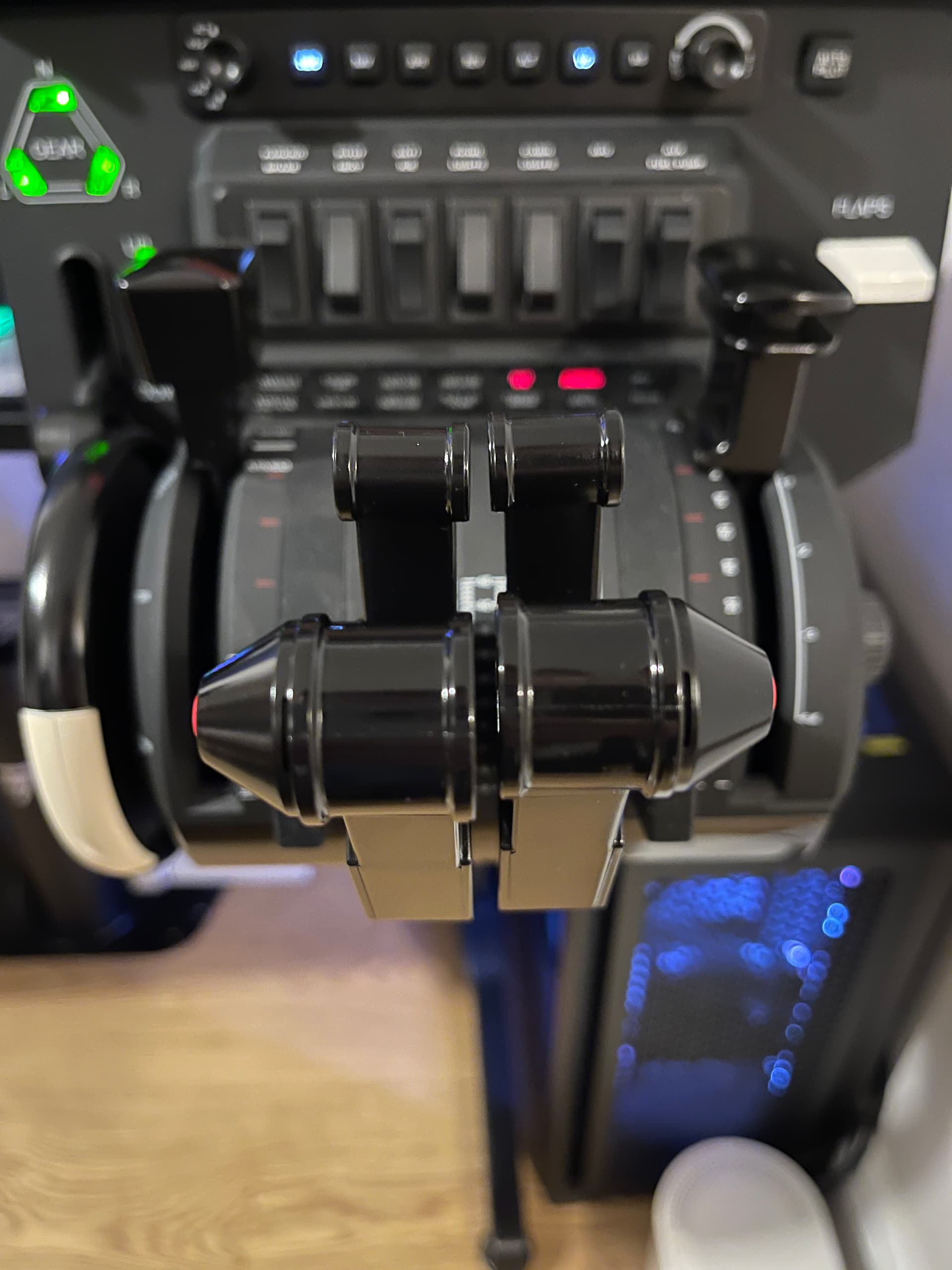 New Honeycomb Bravo Throttle, is this normal? The levers are not aligned  when pulled back before being in the reverse area. : r/flightsim