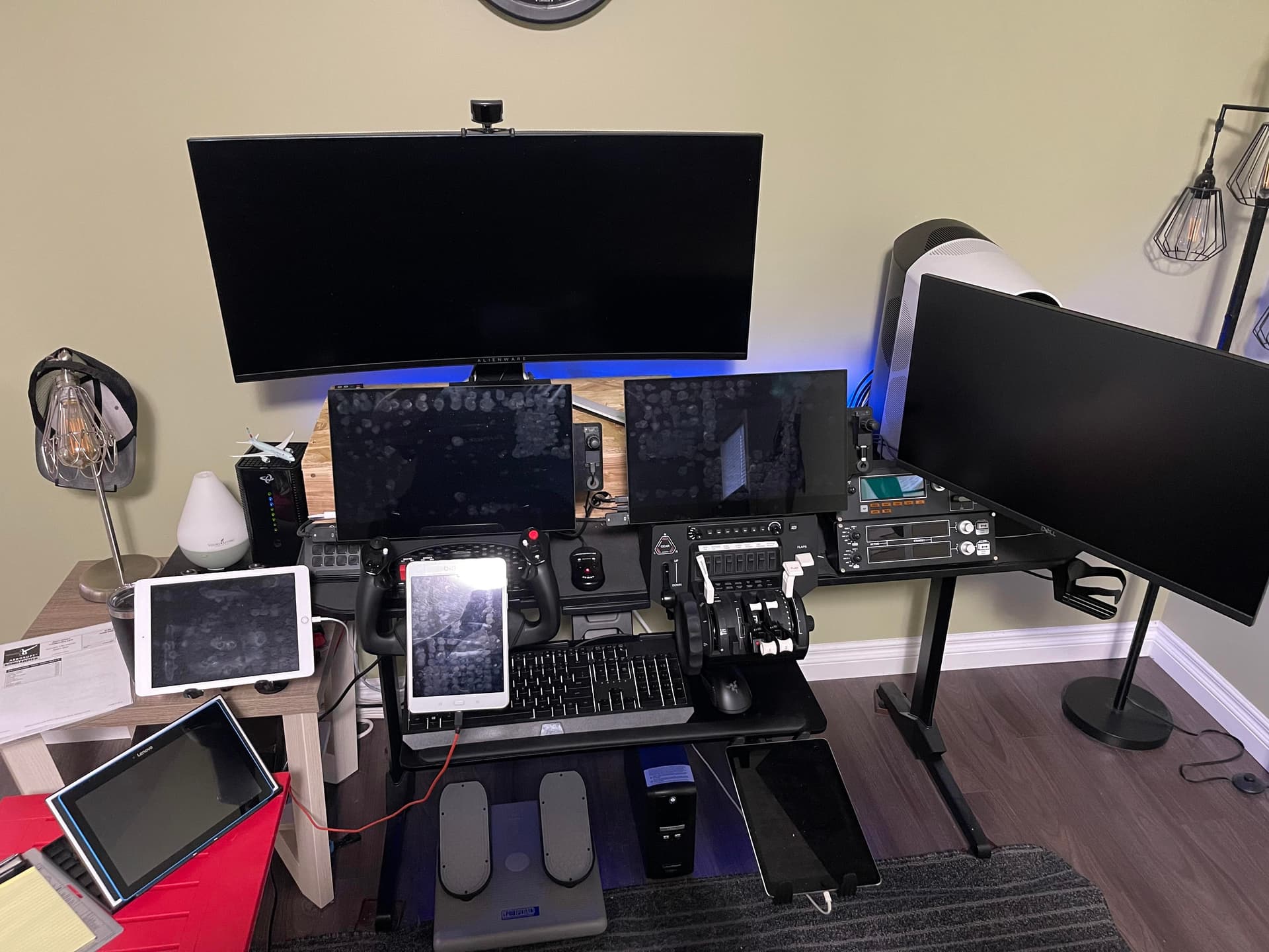 Multi Monitor Options For A 7 Screen Setup Home Cockpit Builders 