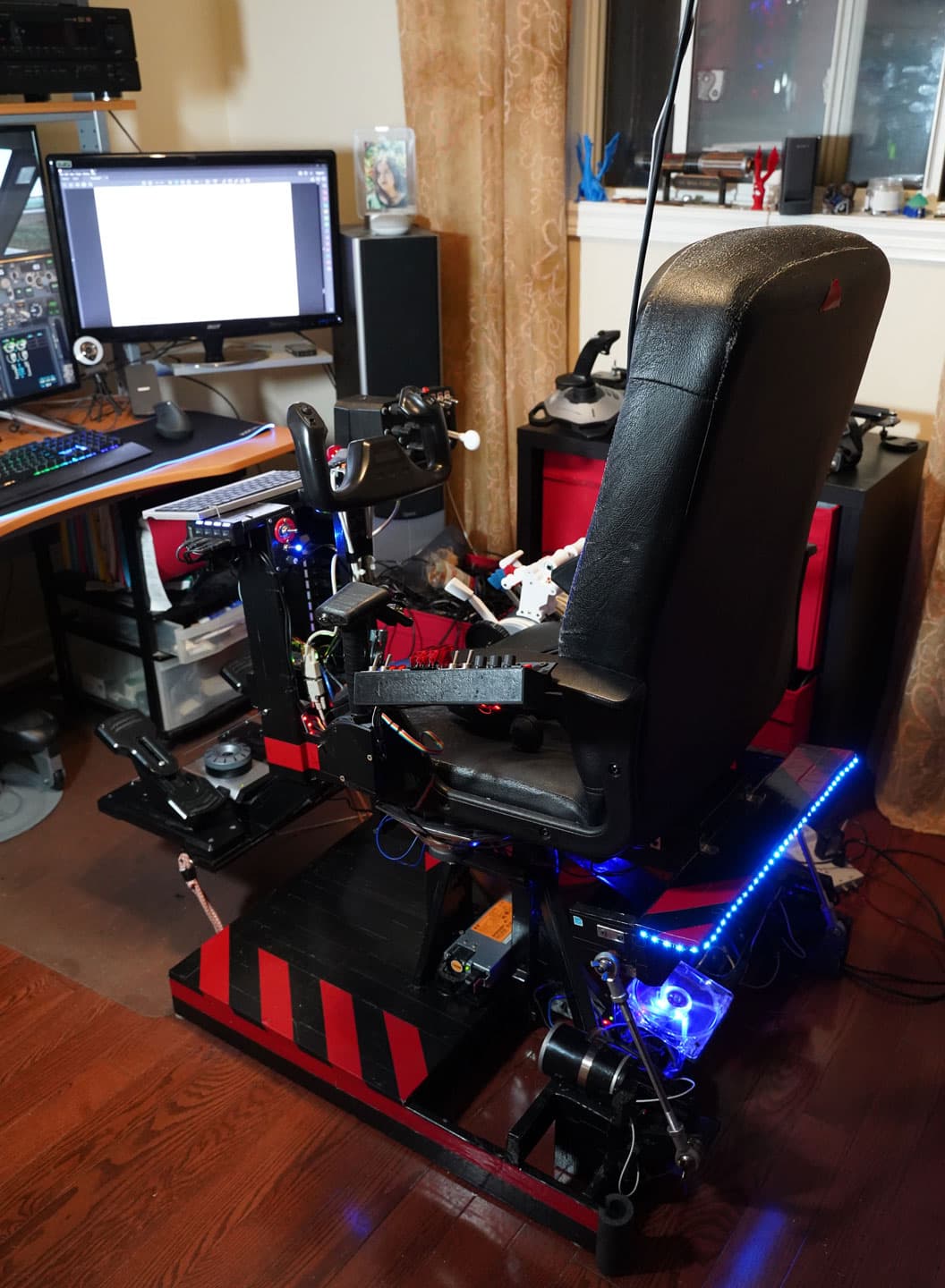 Homebuilt Motion VR Cockpit a whole new immersion level for MSFS, on